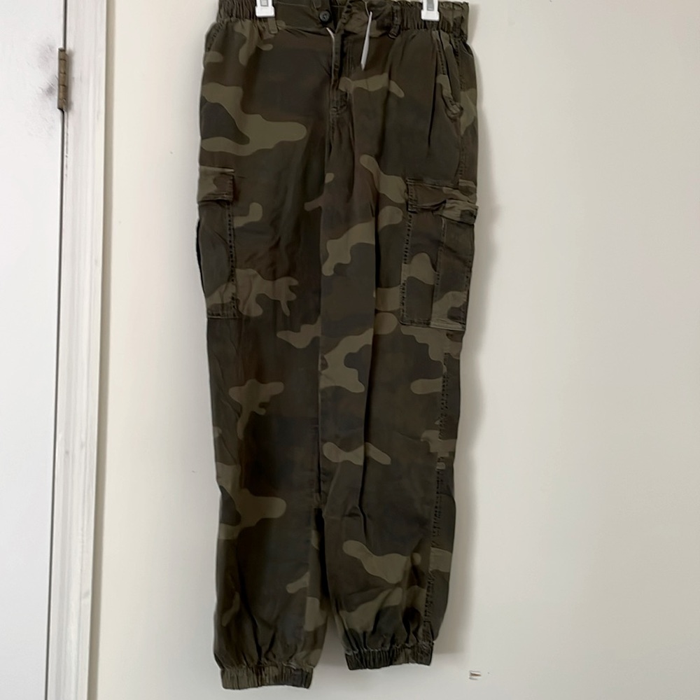 American Eagle Mom Jogger